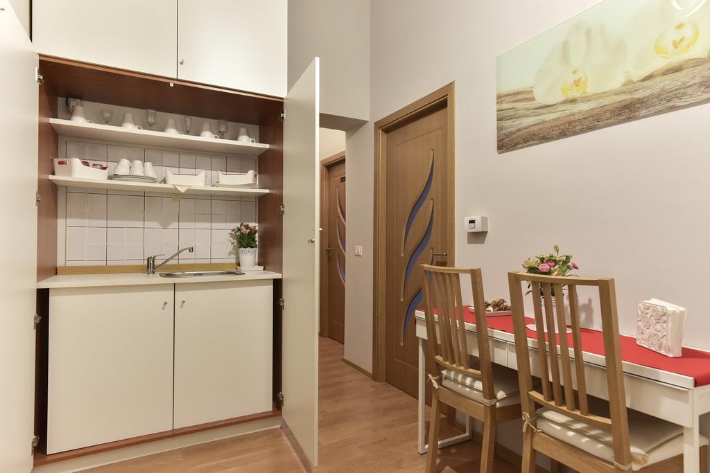 Claudia Suites ローマ エクステリア 写真