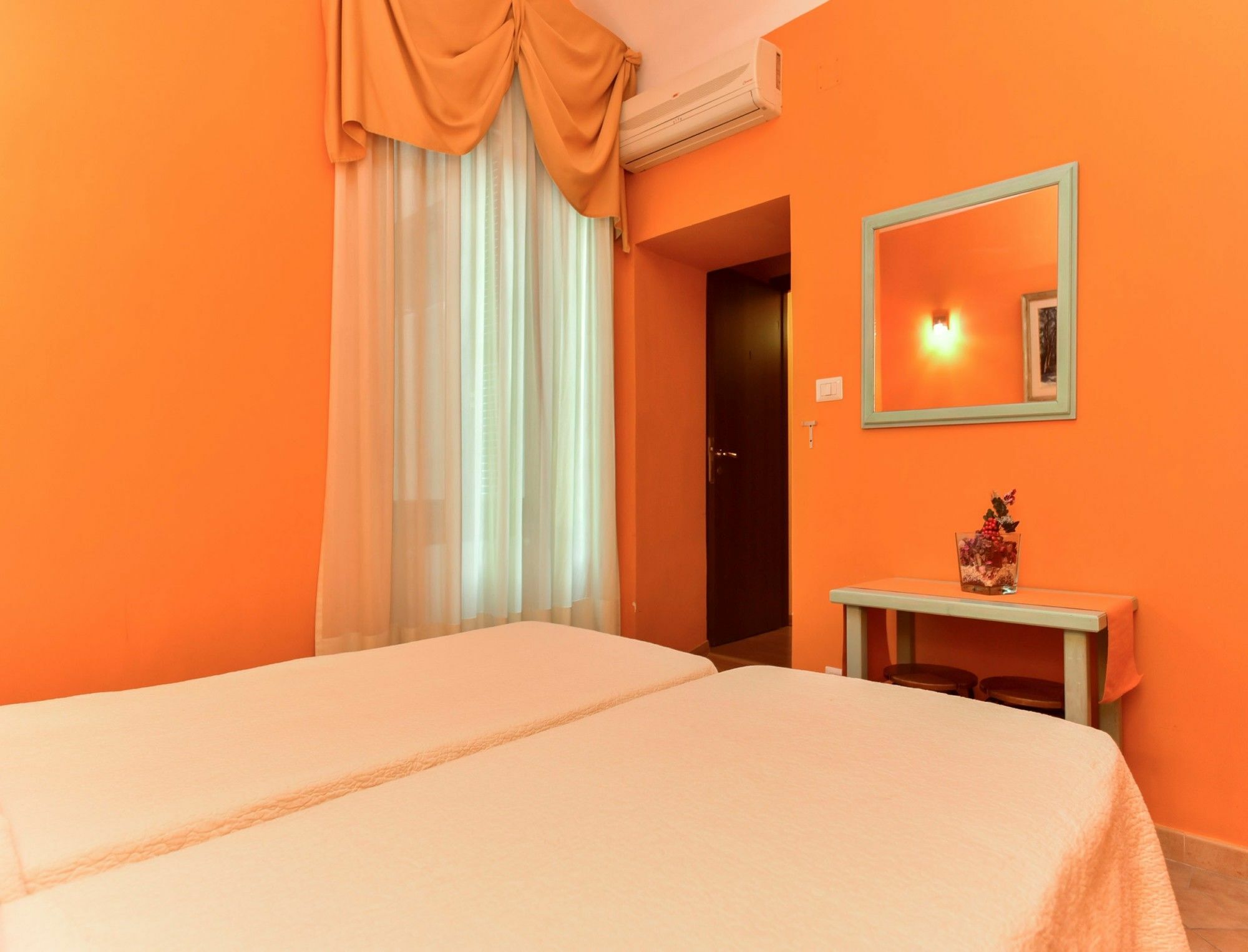 Claudia Suites ローマ エクステリア 写真